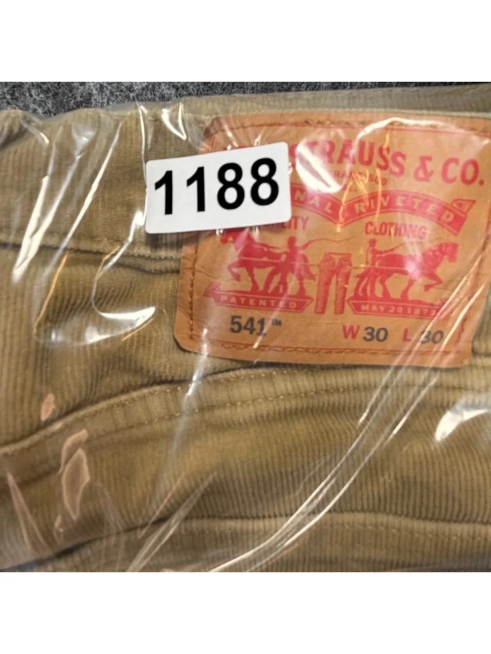 Vintage Levi's 541 Athletic Taper Corduroy Pants Mens 30x30 Tan Stretch Low Rise